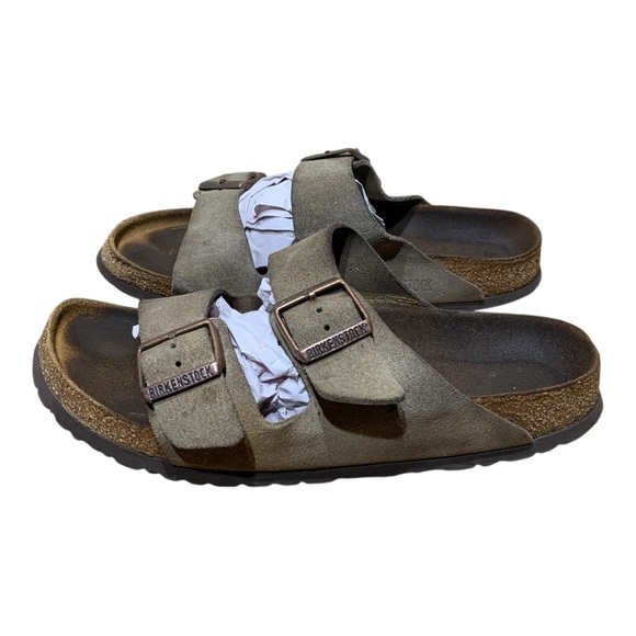 Birkenstock Shoes - Women’s Birkenstock Arizona Classic Tan Slide Sandals Sz 8.5